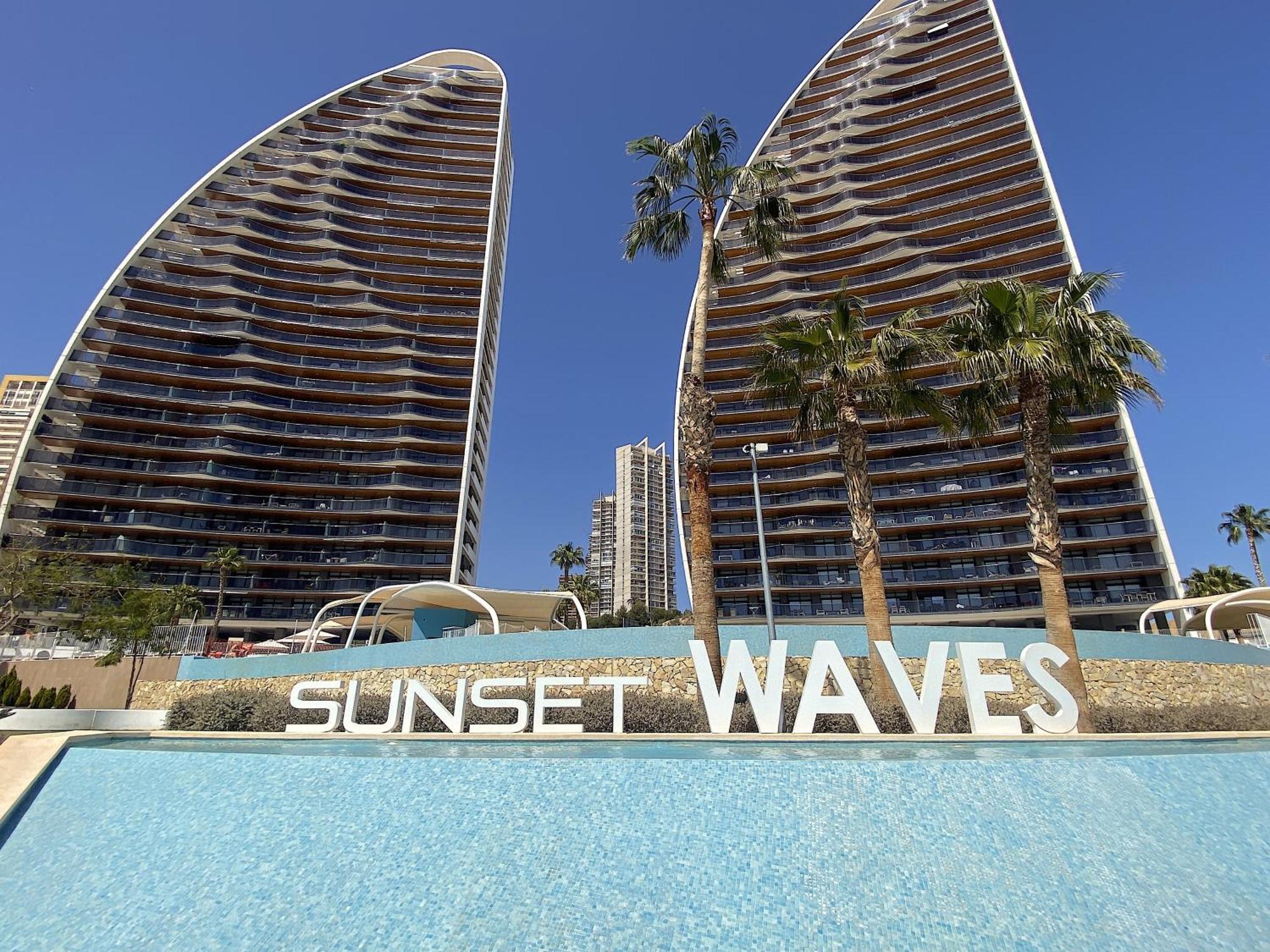 Lujoso Apartamento con Vista al Mar - SUNSET WAVES Benidorm Exterior foto