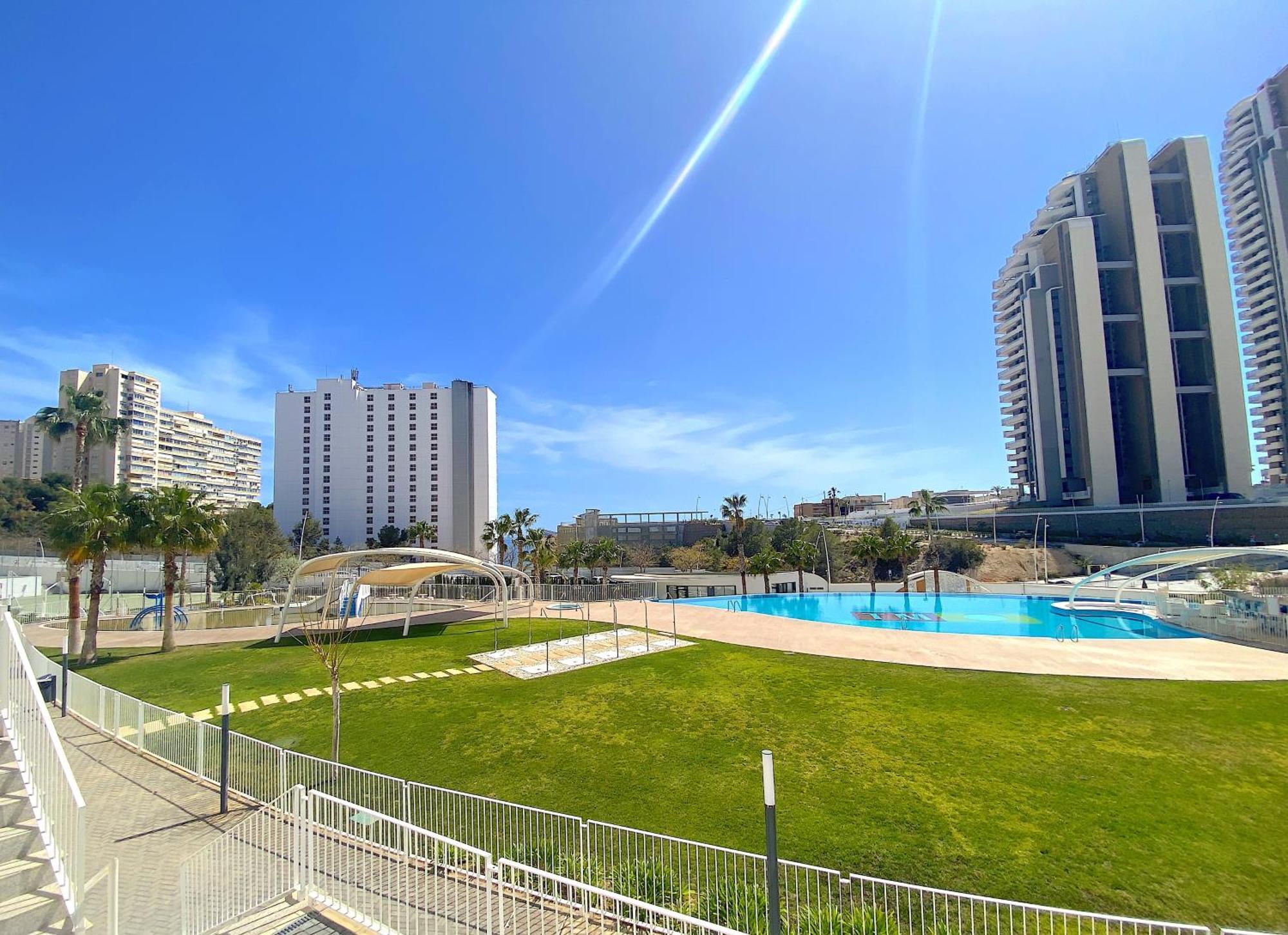 Lujoso Apartamento con Vista al Mar - SUNSET WAVES Benidorm Exterior foto